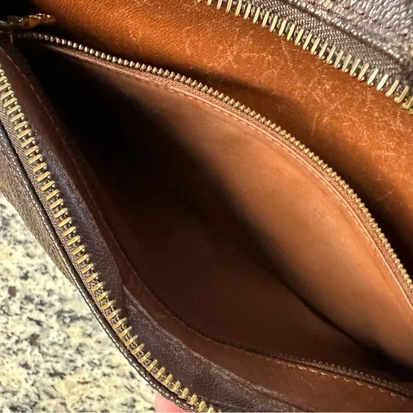 LV Trocadero 24 - Picture 10 of 14